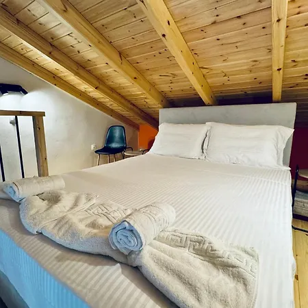 דירה Afrodite's Loft &