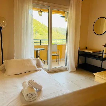 Afrodite's Loft & * Палеокастрица